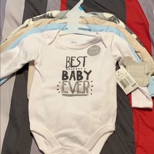 NWT - Set of 4 Bodysuits - Multicolor